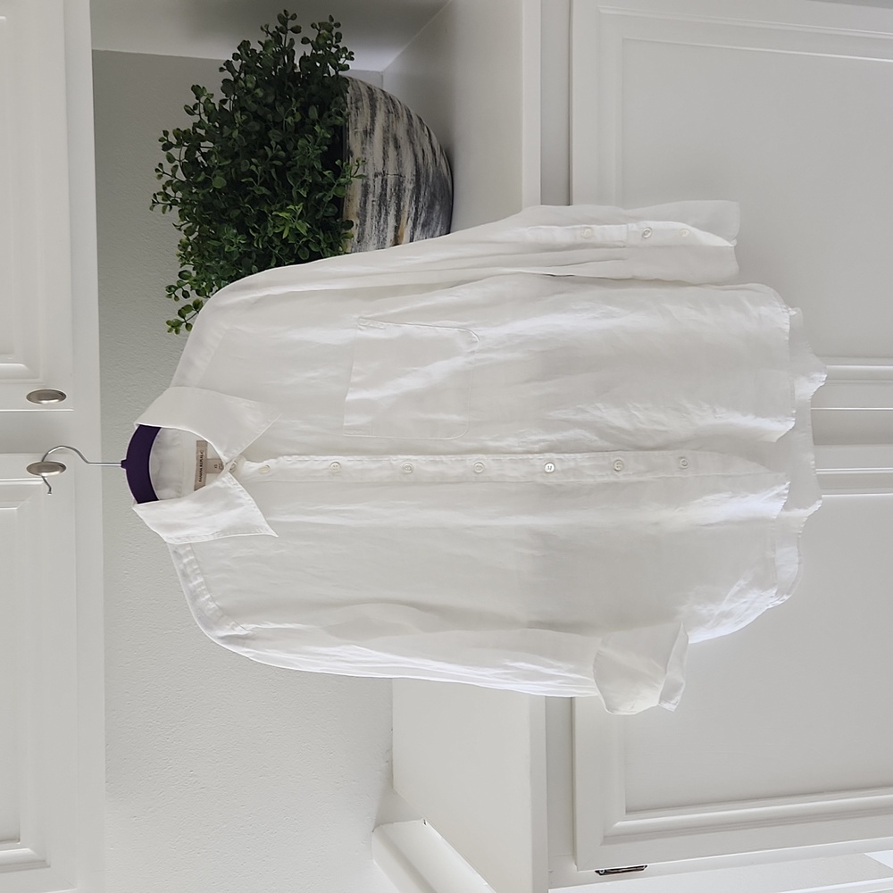 White linen shirt by Banana Republic, xs
